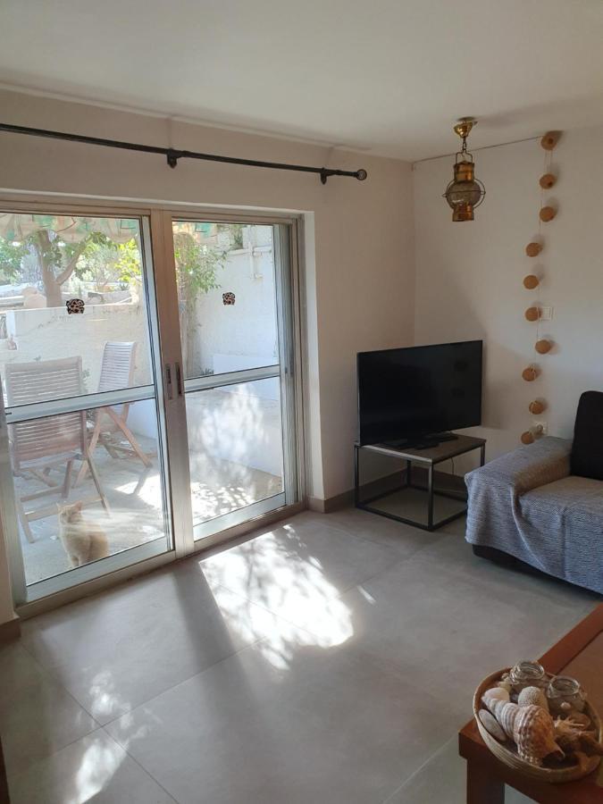 Poros Summer Apartment - Neorio Poros Town エクステリア 写真