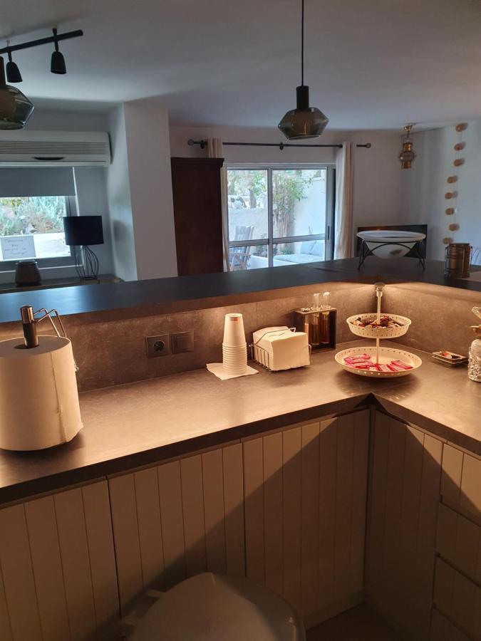 Poros Summer Apartment - Neorio Poros Town エクステリア 写真
